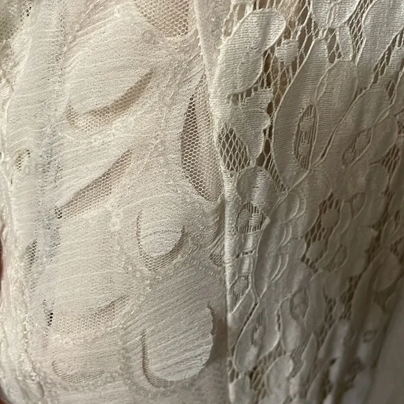 CHAMPAGNE & STRAWBERRY WHITE LACE DRESS SIZE SMALL - Picture 6 of 6